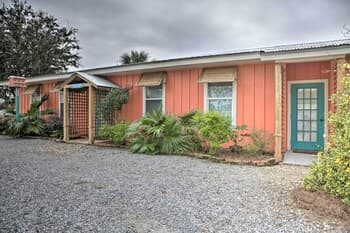 Old Town Getaway, Walk to Shopping, Dining, & Bay!