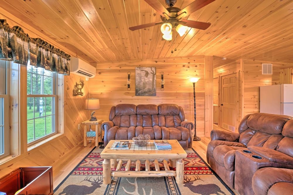 Deck, Hot Tub, Fire Pit: Rustic Cabin in Benezette