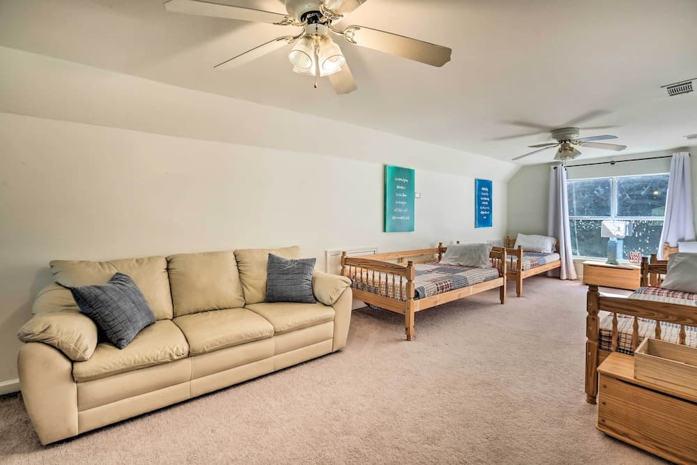 Waterfront Lake Martin Home w/ Private Dock & View