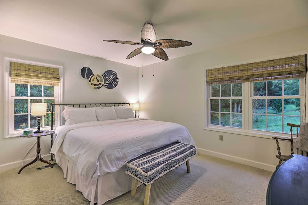 Waterfront Home in Quiet Cove: Kayaks On-site