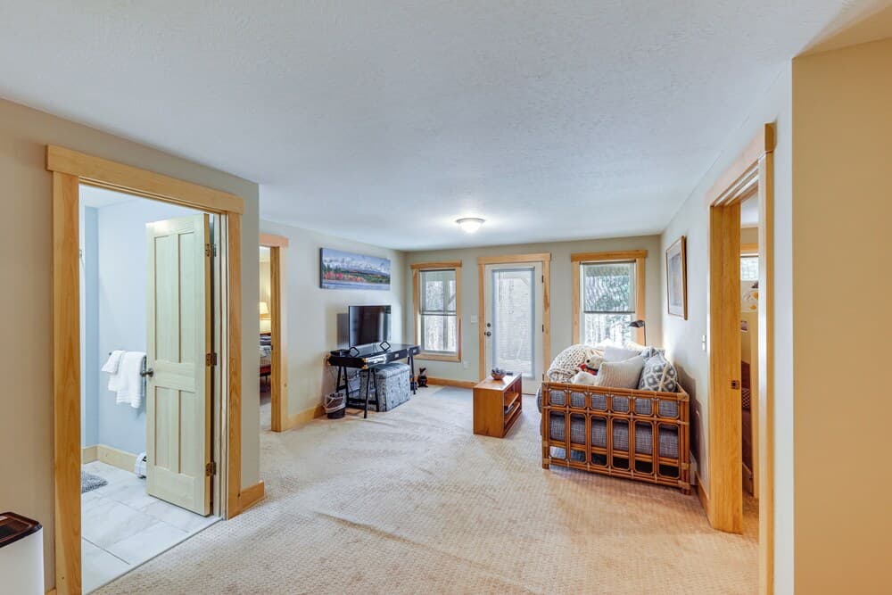 White Mountain Home Near Lakes & Kancamagus Hwy!