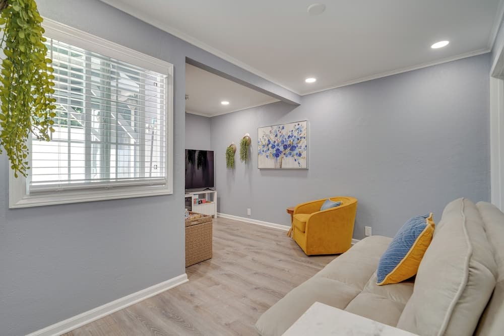 Cozy Bay Area Vacation Rental With Patio