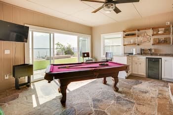 Lakefront Montgomery Home w/ Boat Ramp & Game Room