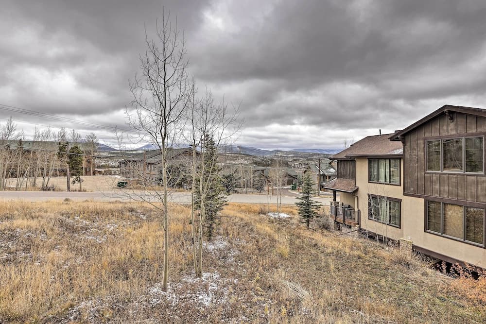 Luxurious Fraser Townhome w/ Private Hot Tub!