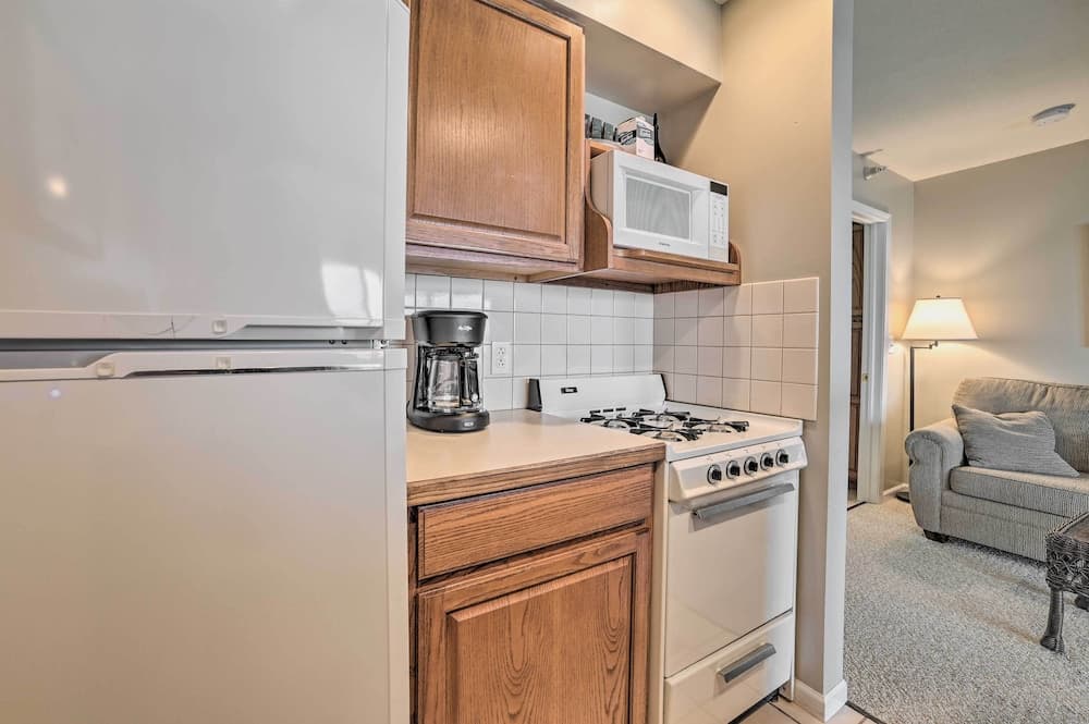 Lakefront Onekama Condo w/ Seasonal Pool!