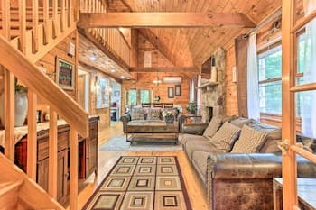 Rustic Long Pond Retreat w/ Private Hot Tub!