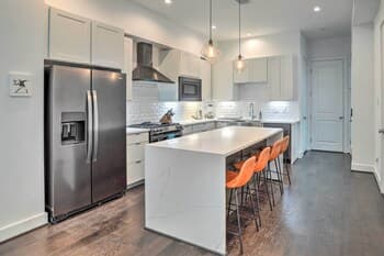 Spacious Houston Home: 1 Mile to The Galleria