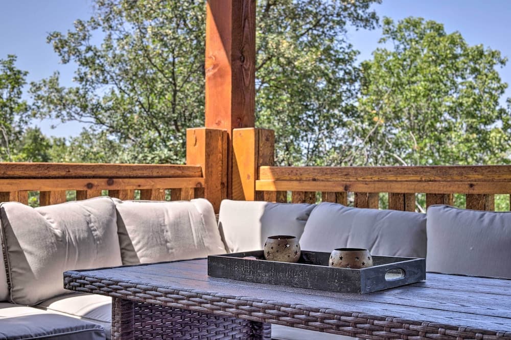 Spacious Resort Cabin in Manti-la Sal Mtns!