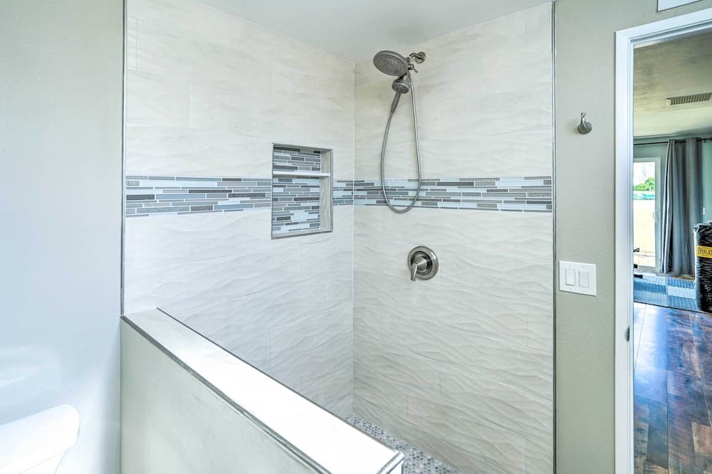 Sun-dappled Palm Desert Retreat w/ Pool & Spa