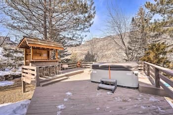 Vivid Twin Falls Retreat w/ Snake River Views