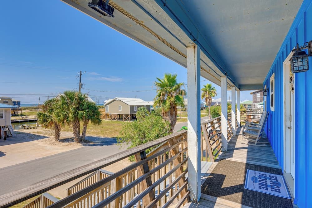 Waterfront Dauphin Island Home w/ Deck & Boat Dock