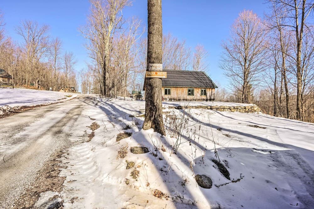 8 Mi to Okemo Mtn: Charming Ludlow Studio!