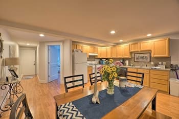 Cute Grand Haven Apartment: Walk Downtown Streets!