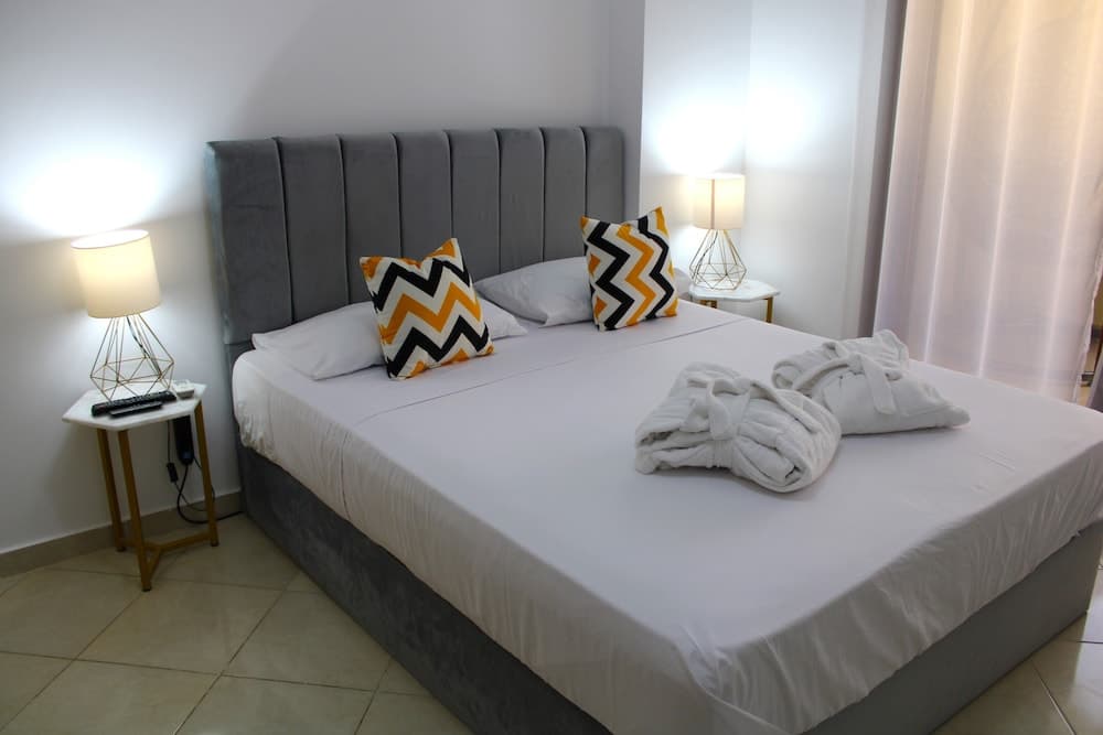 Beachfront in 5 Star Hotel With Reef Hurghada