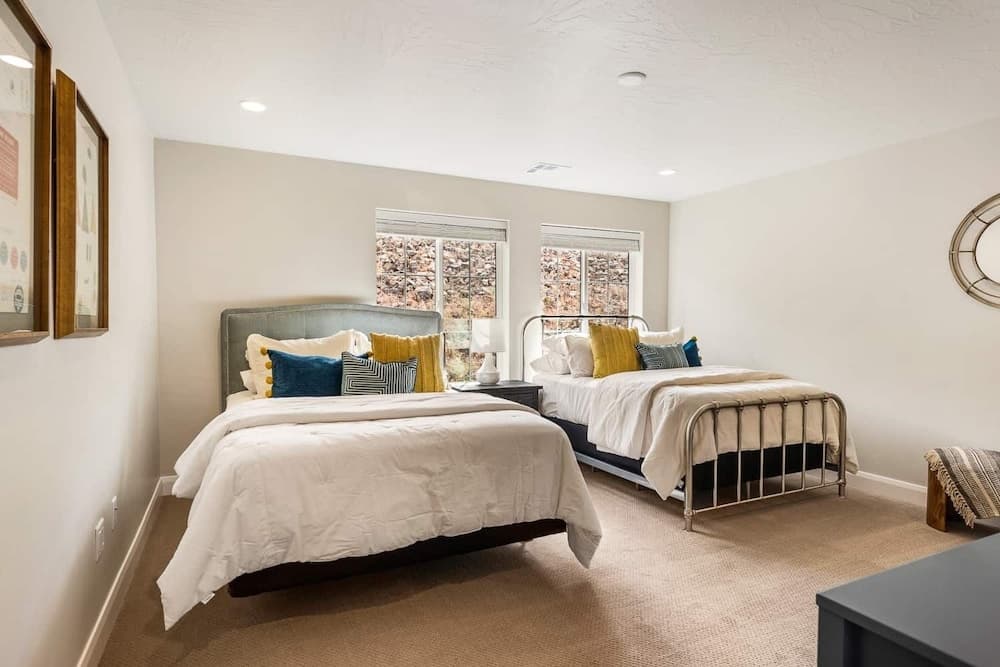 Black Rock Hills 5 Bedroom Home