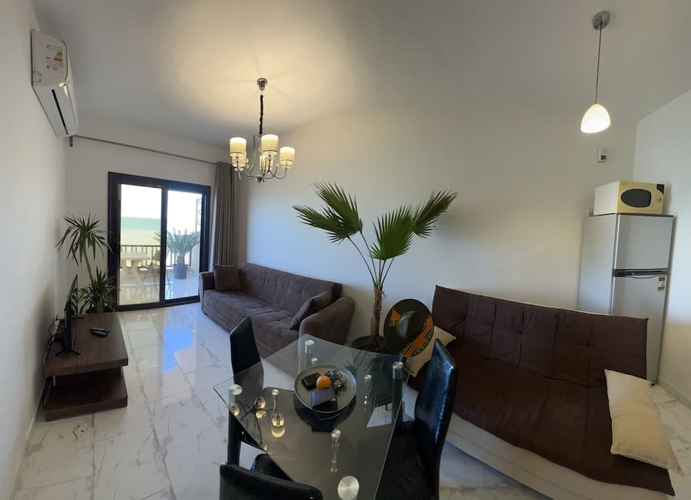 Luxury Front Sea View Apartment in Hurghada