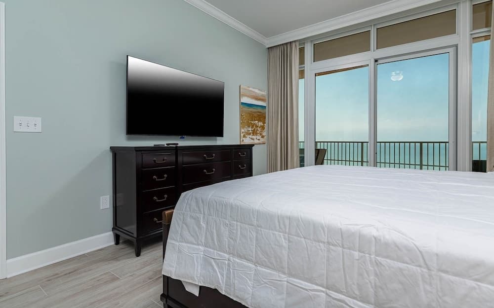 Phoenix Gulf Towers 904 4 Bedroom Condo