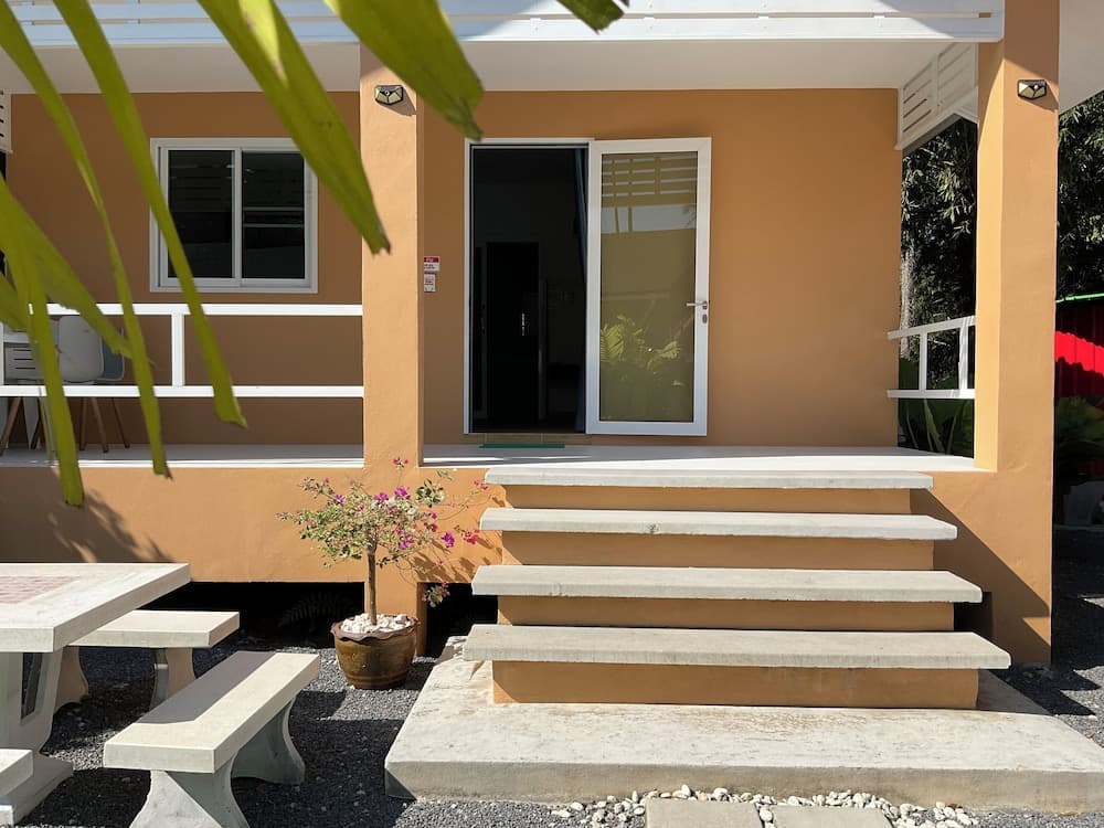 Bansabai pool villa guesthouse