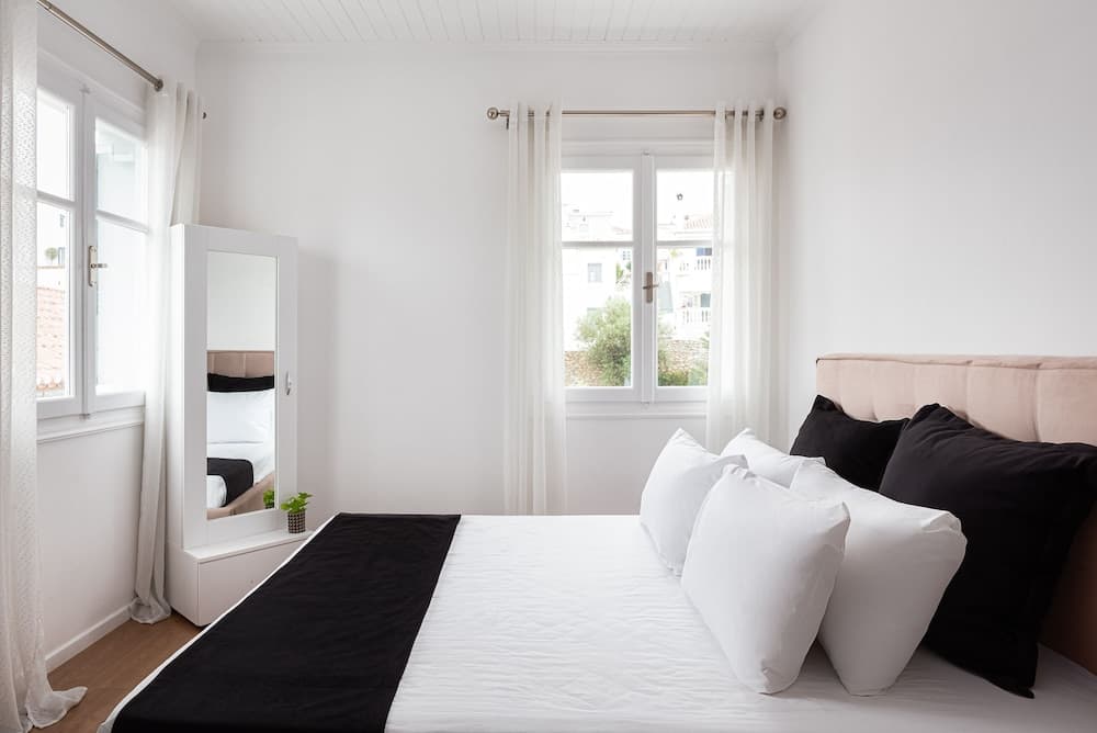 Old Port Spetses Mansion