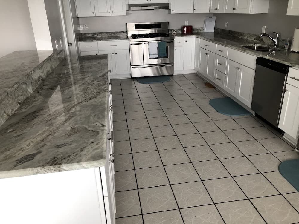 Mariners Cove 4 Bedroom Cottage by RedAwning