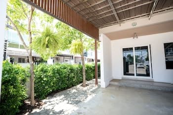 CHERRY HOUSE CHIANGMAI