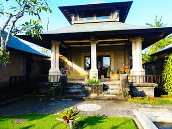 3BR Villa Queen With Stunning Rice Field
