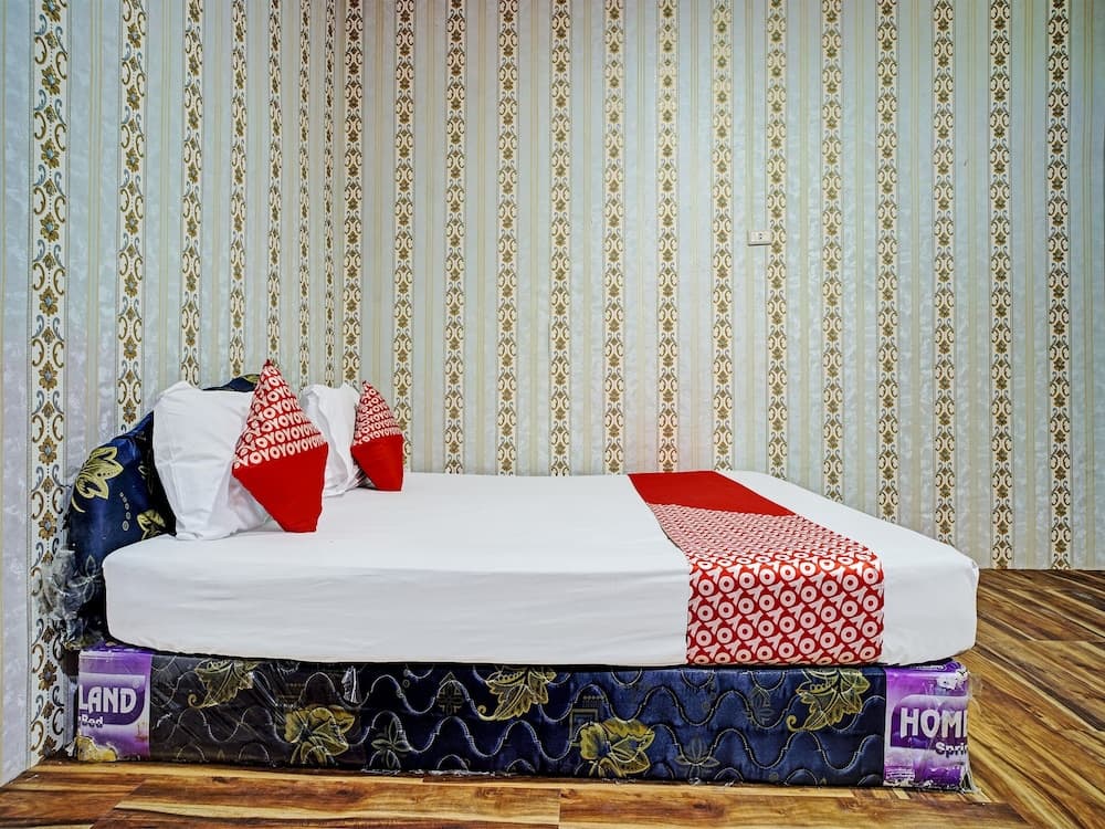 Hotel O Taman Wisata Iman Ii Near Taman Wisata Iman Sitinjo