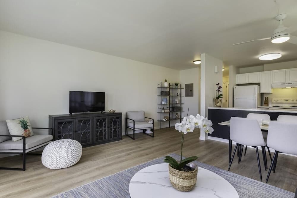 Pono Kai H204 1 Bedroom Condo by RedAwning