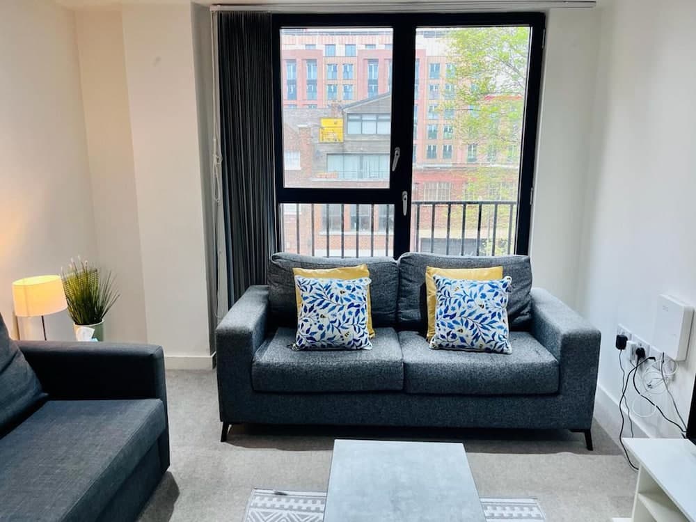 Stunning City Centre Apartment - Sleeps 4