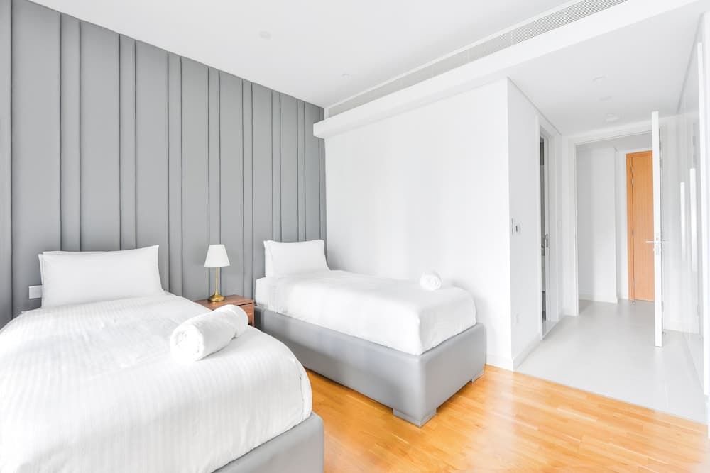 Elegant 2BR with maids room and Ain View