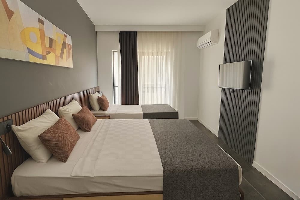 Wolf Of The City Hotel & Spa