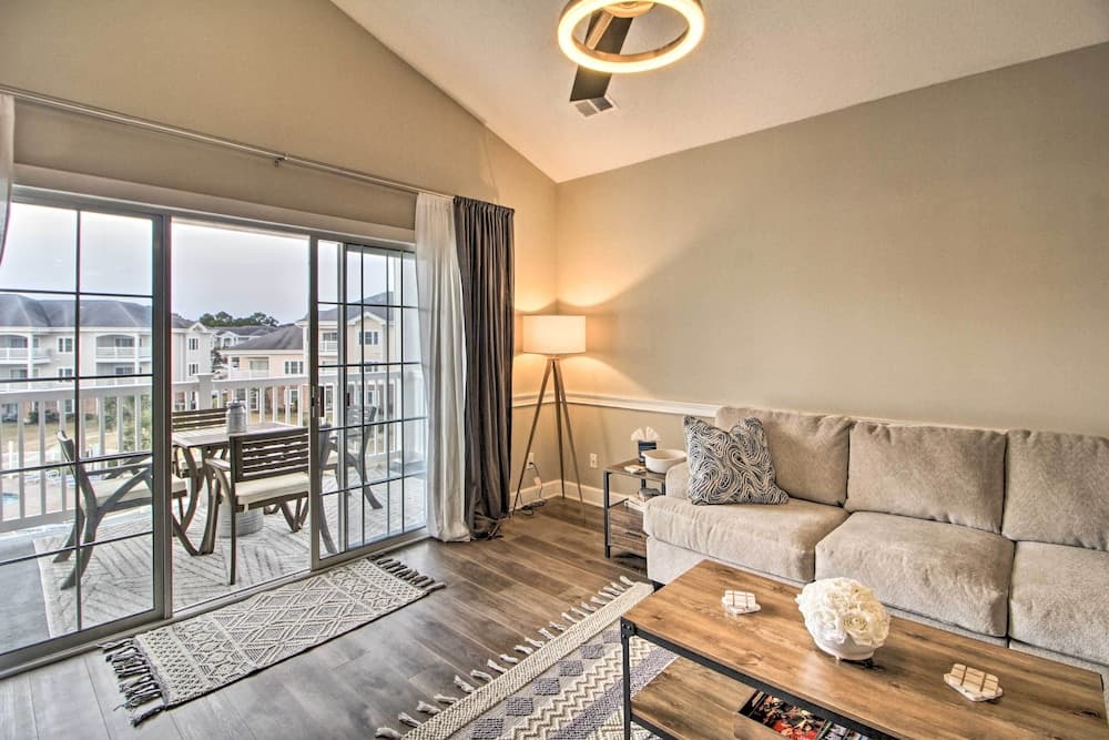 < 3 Mi to Broadway at the Beach: Updated Condo!