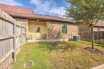 College Station Townhome w/ Fenced Backyard!