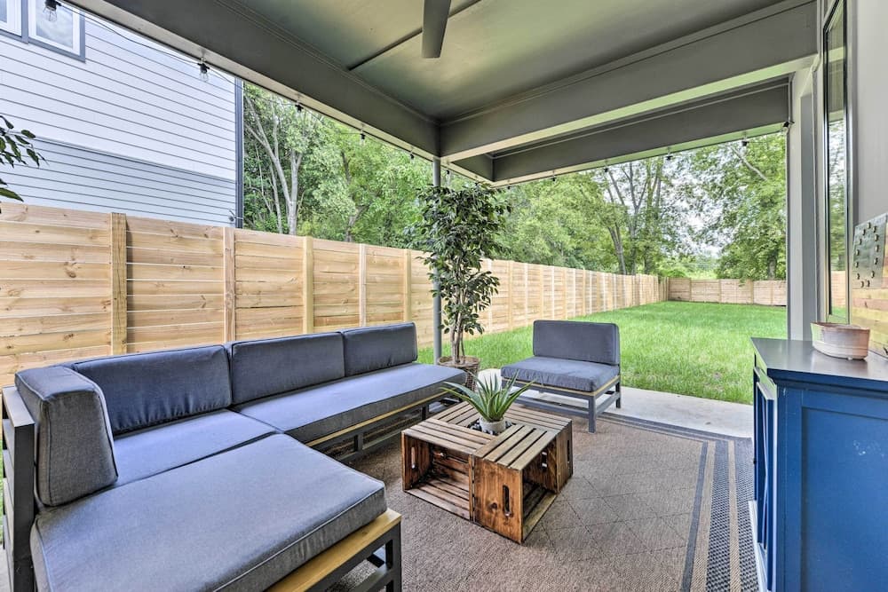 Modern Raleigh Home w/ Patio ~ 2 Mi to Downtown!