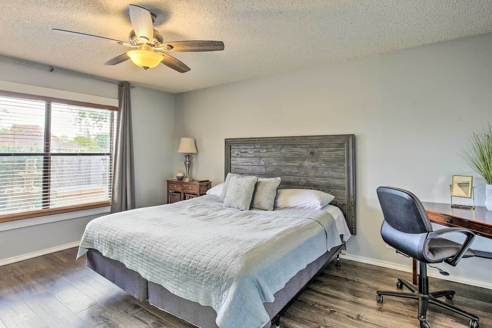 San Antonio Getaway ~ 18 Mi to Dtwn + Pool!