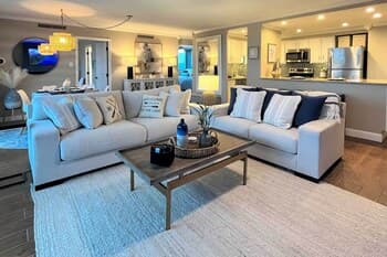 Updated Lake Daze Condo w/ Amazing Pool!