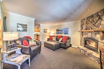 Cozy Condo by Mirror Lake, 1 Block to Downtown!