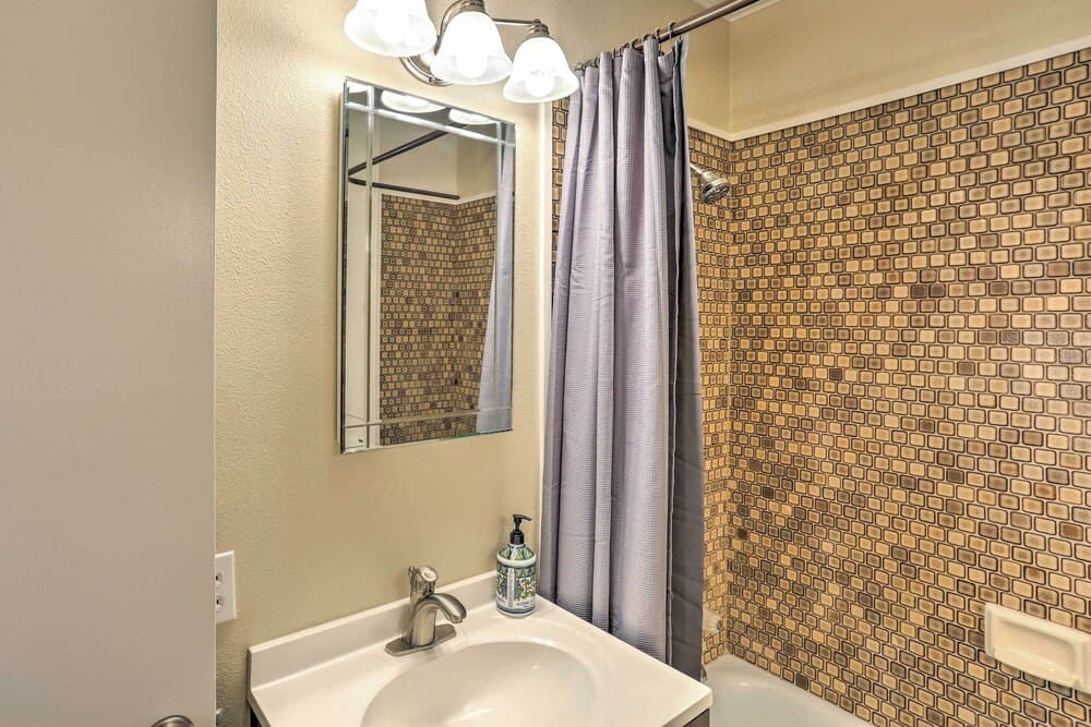 Quiet Location! Shasta Lake Home Near Redding