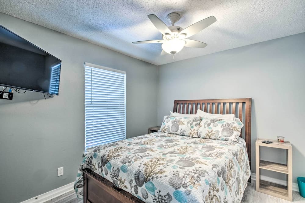 Pensacola Home - 2 Blocks From Boat Launch!