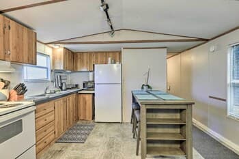 Pet-friendly Ocala Retreat w/ Fenced Yard!