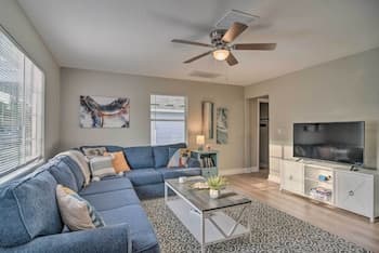 Clearwater 'seaside Bungalow': Patio & Grill!