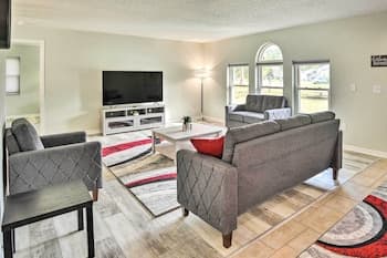 Palm Coast Home ~ 7 Mi to Flagler Beach!