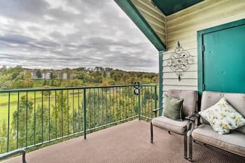 Branson Condo on Thousand Hills Golf Course!