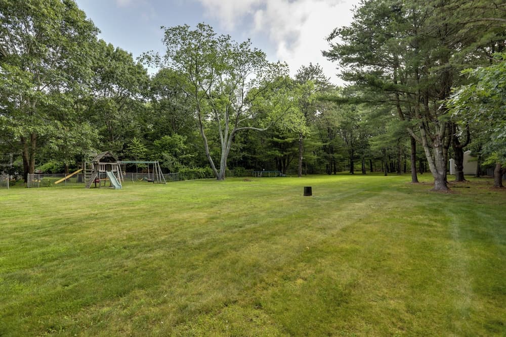 7 Mi to Downtown Providence: Quiet Apt in Seekonk