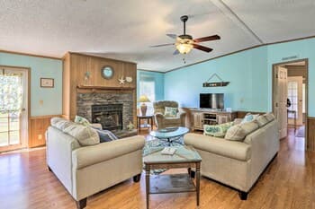 Steinhatchee Retreat ~ 1 Mi to Sea Hag Marina