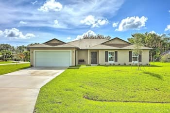 Private Port St Lucie Home ~ 12 Mi to Beach!