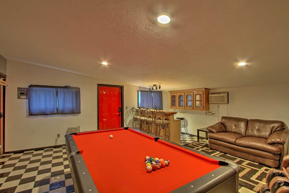 Packwood Getaway w/ Game Room, Grill & Patio