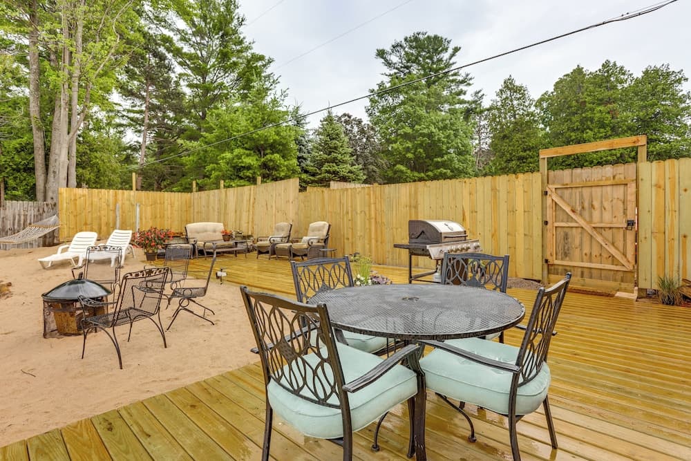 Beach Access & Dock: Little Traverse Lake Cottage!