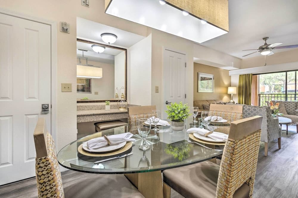 Floridays Resort Condo < 4 Mi to Disney World!