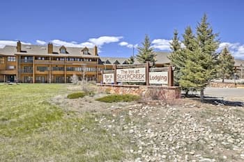 Cozy Granby Mountain Condo w/ Resort Amenities!